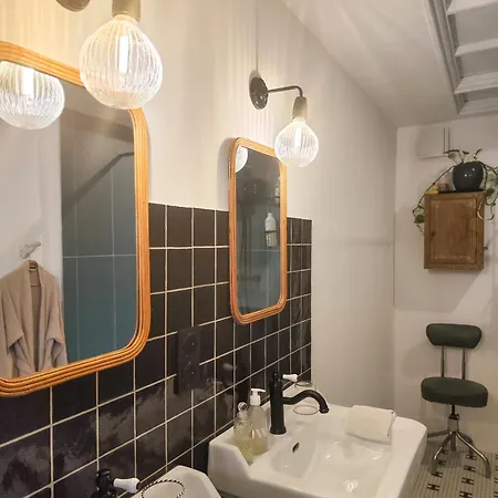 Bed and breakfast La Bien-aimée 4*