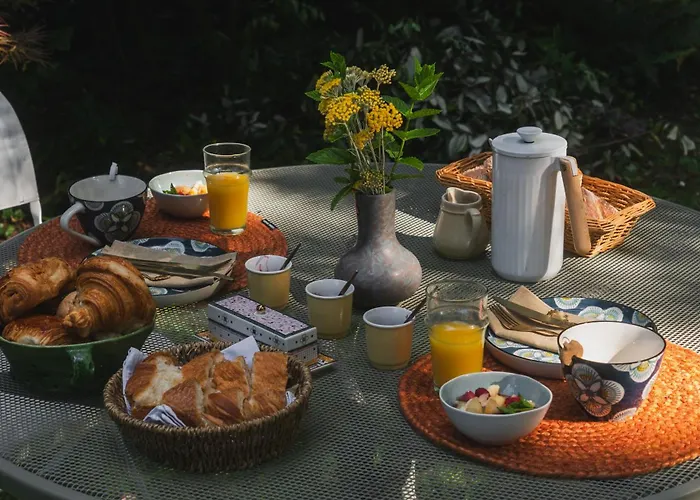 La Bien-aimee Montrevault