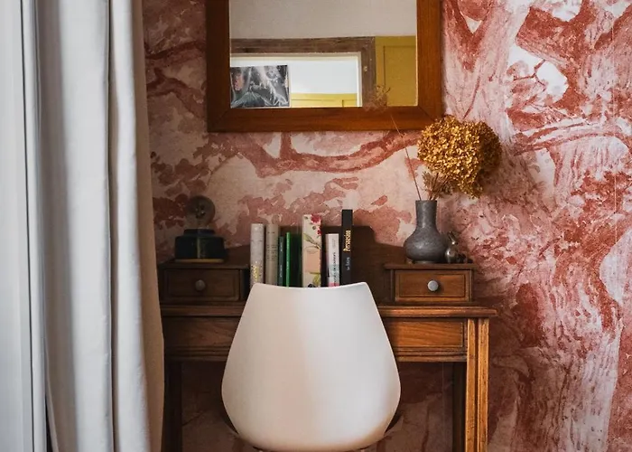 La Bien-aimee Bed & Breakfast